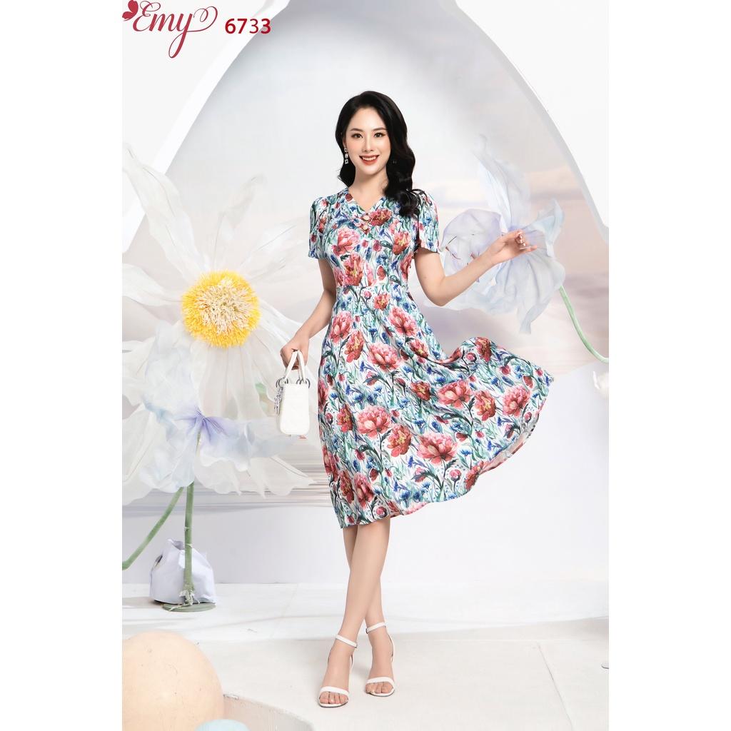 Đầm EMY EM6733 Xoè Midi Cổ Tim Hoa