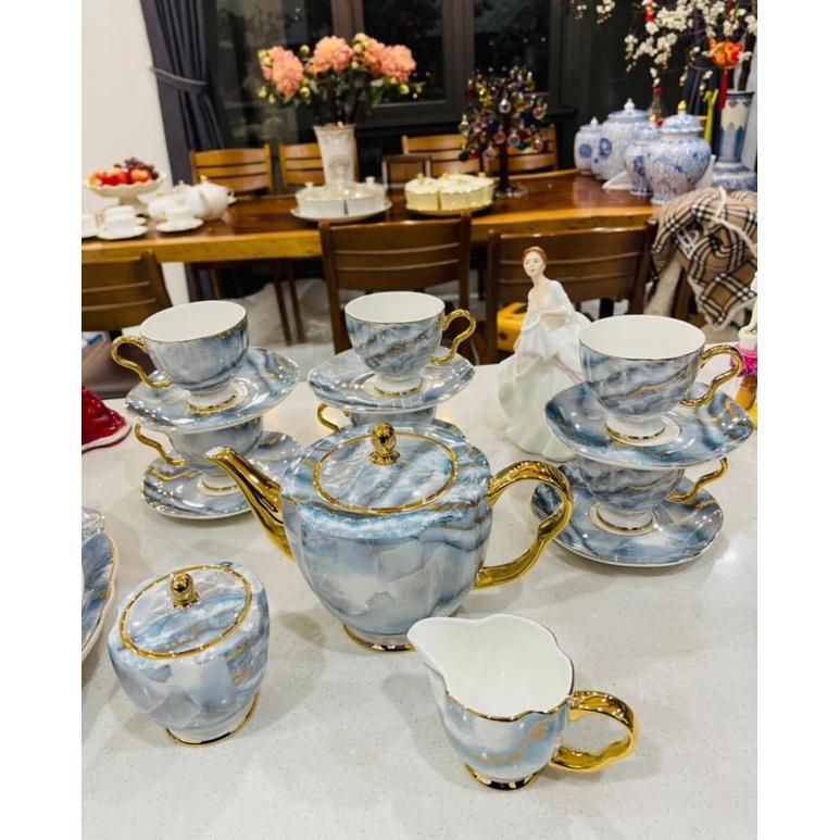 BỘ ẤM CHÉN KÈM KHAY PHA TRÀ SỨ XƯƠNG CAO CẤP KÈM 6 ĐĨA LÓT TÁCH VÀ 2 TỐNG ĐƯỜNG SỮA HỌ TIẾT VÂN ĐÁ XANH