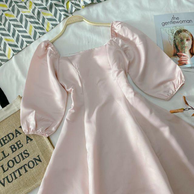 Đầm cổ U tay phồng