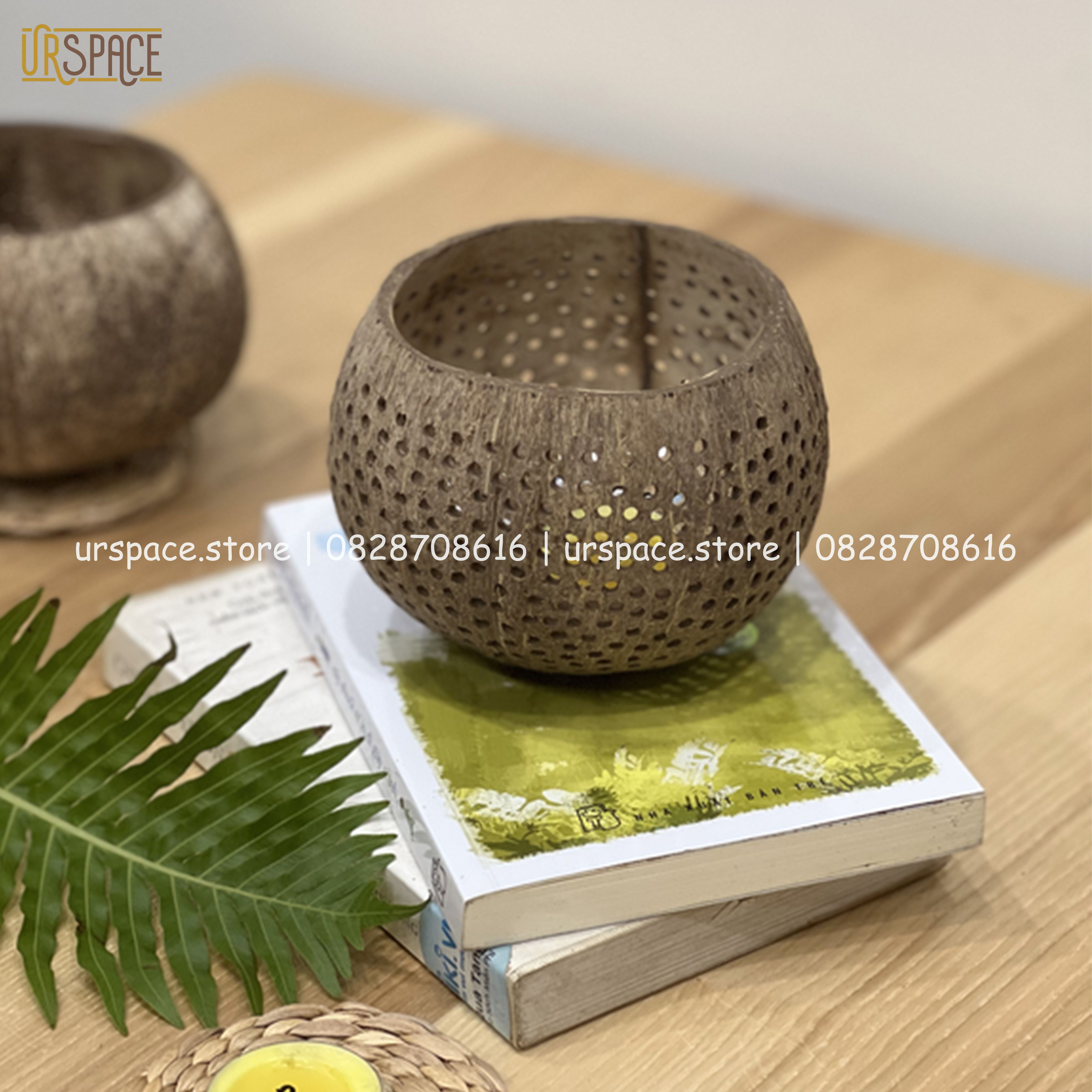 Lồng đèn gáo dừa đèn Trung thu, đèn trang trí Hallowen tặng kèm nến/ Coconut shell candle holder for home decor