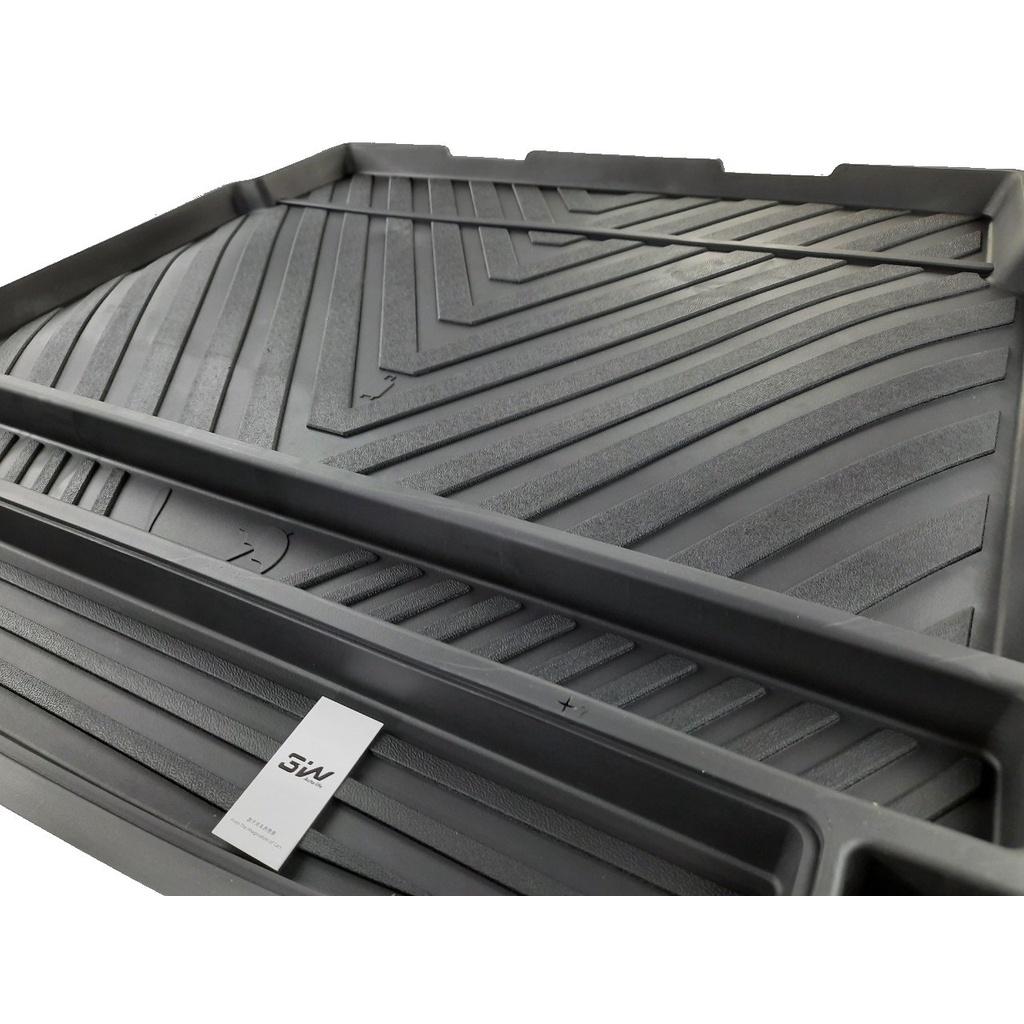 Thảm lót cốp xe VOLKSWAGEN TIGUAN L nhãn hiệu Macsim 3W chất liệu TPE cao cấp màu đen