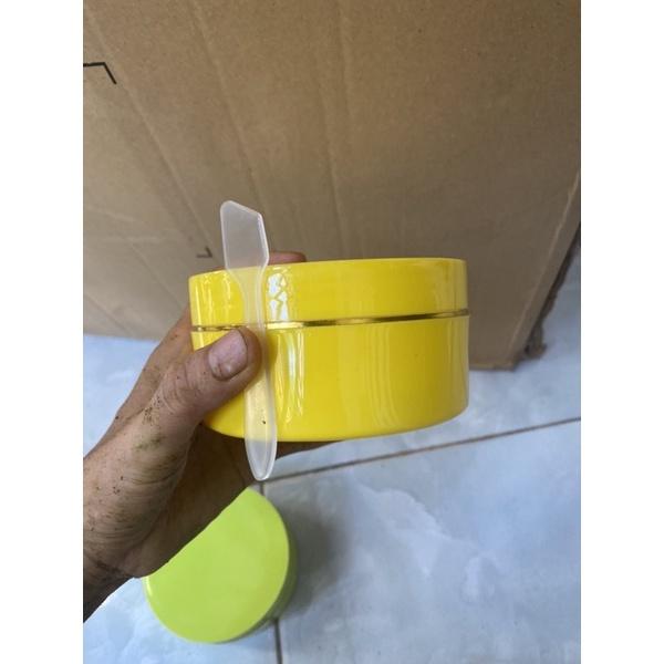 Hủ 200gr-màu vàng-tặng muỗng múc kem