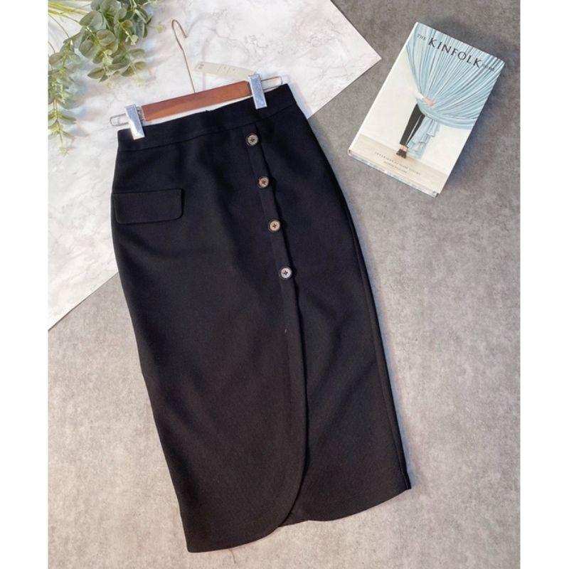 Chân Váy Bút Chì Xẻ Trước Đính Cúc dáng dài