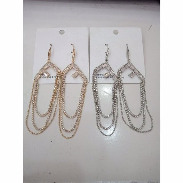 Bông Tai Hiệu Tòn Ten
