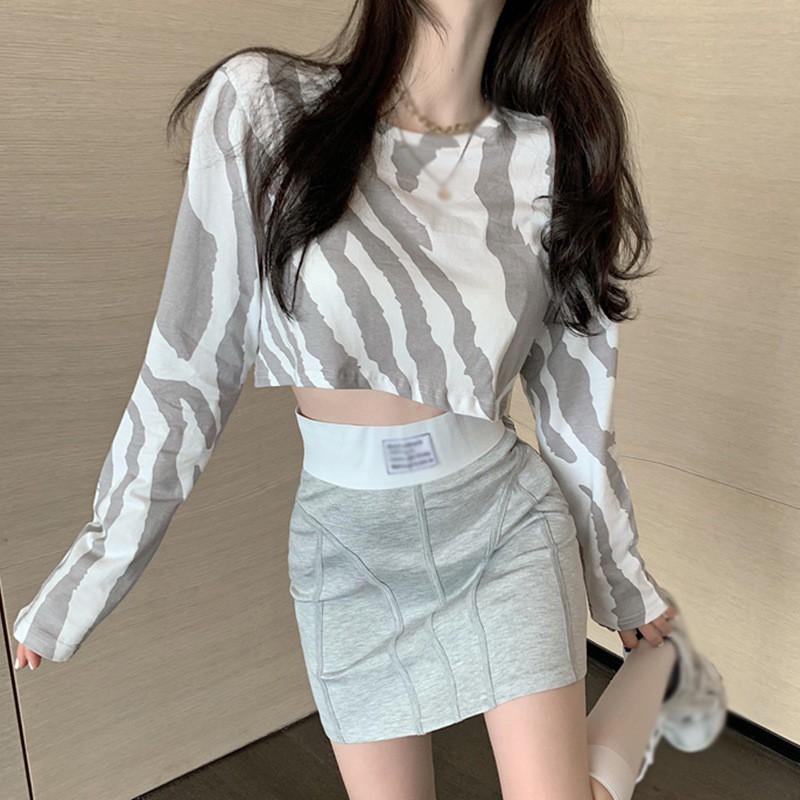 Áo crop top thời trang cho phái nữ tay dàI dáng rộng họa tiết sọc ngựa vằn