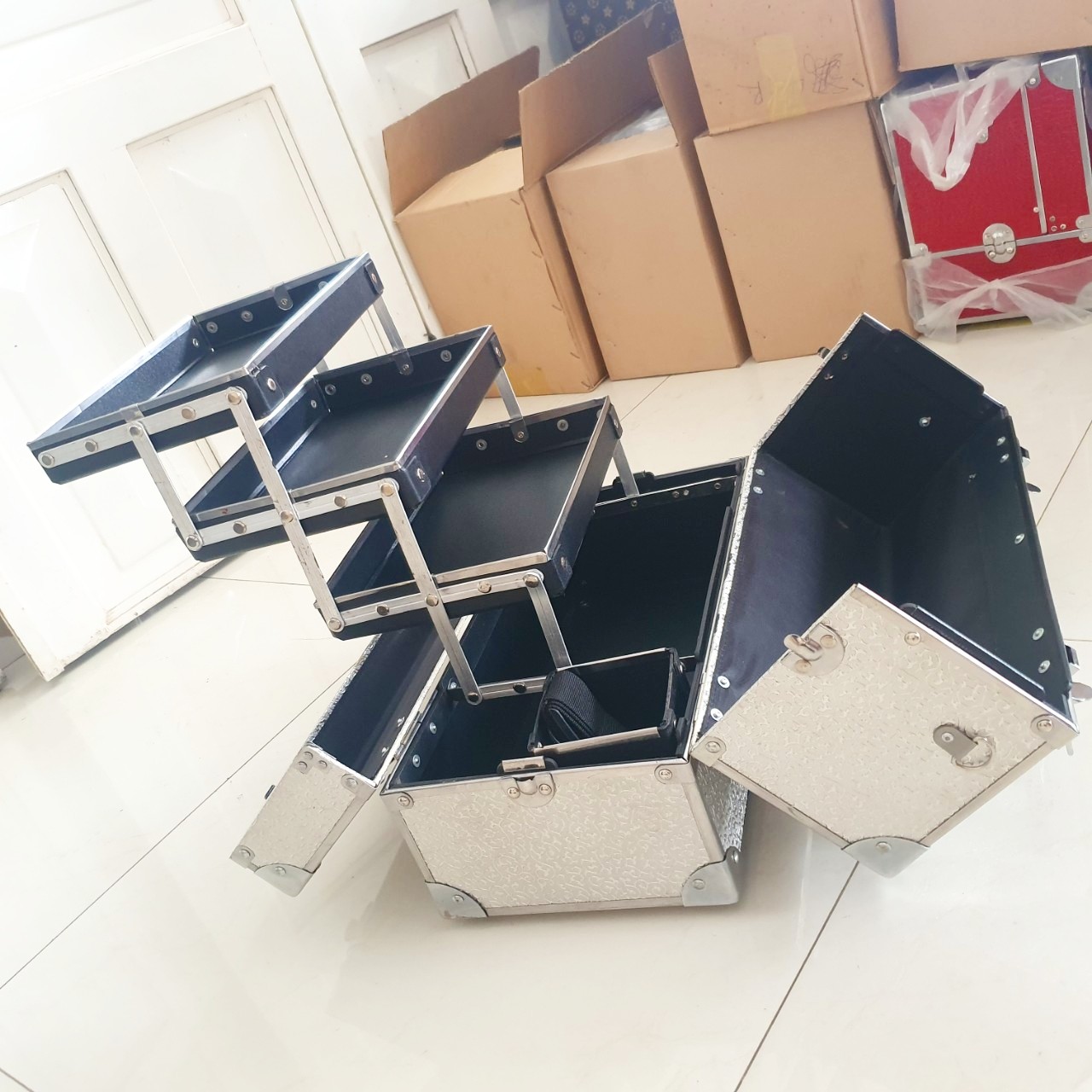 Cốp Đựng Mỹ Phẩm Chuyên Nghiệp Cao Cấp Size 40x20x26