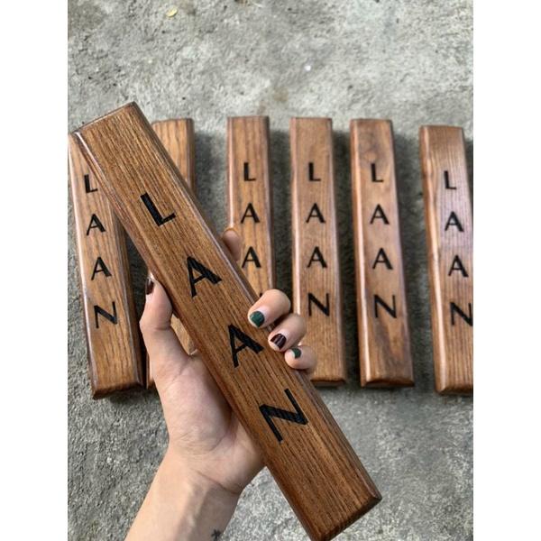 Tay nắm gỗ cửa kính