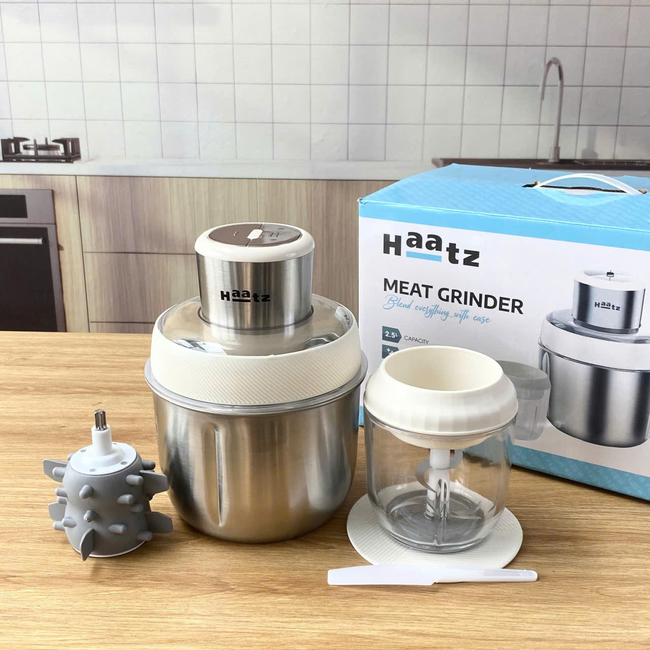 Máy Xay Thịt inox Haatz HMG168 (CIM382) - 2 Cối 2,5L, 500W Kèm Phụ Kiện Đánh Ruốc - Hàng Chính Hãng Bảo Hành 2 Năm