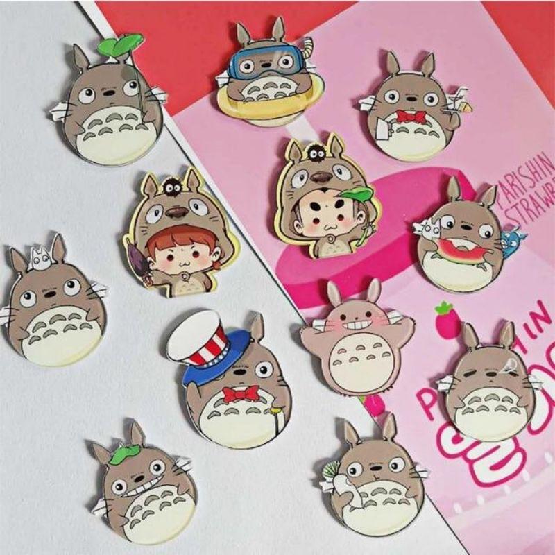 Huy hiệu Sticker TOROTO trang trí cặp, balo, túi, cài áo xịn xò nhất (ngẫu nhiên)