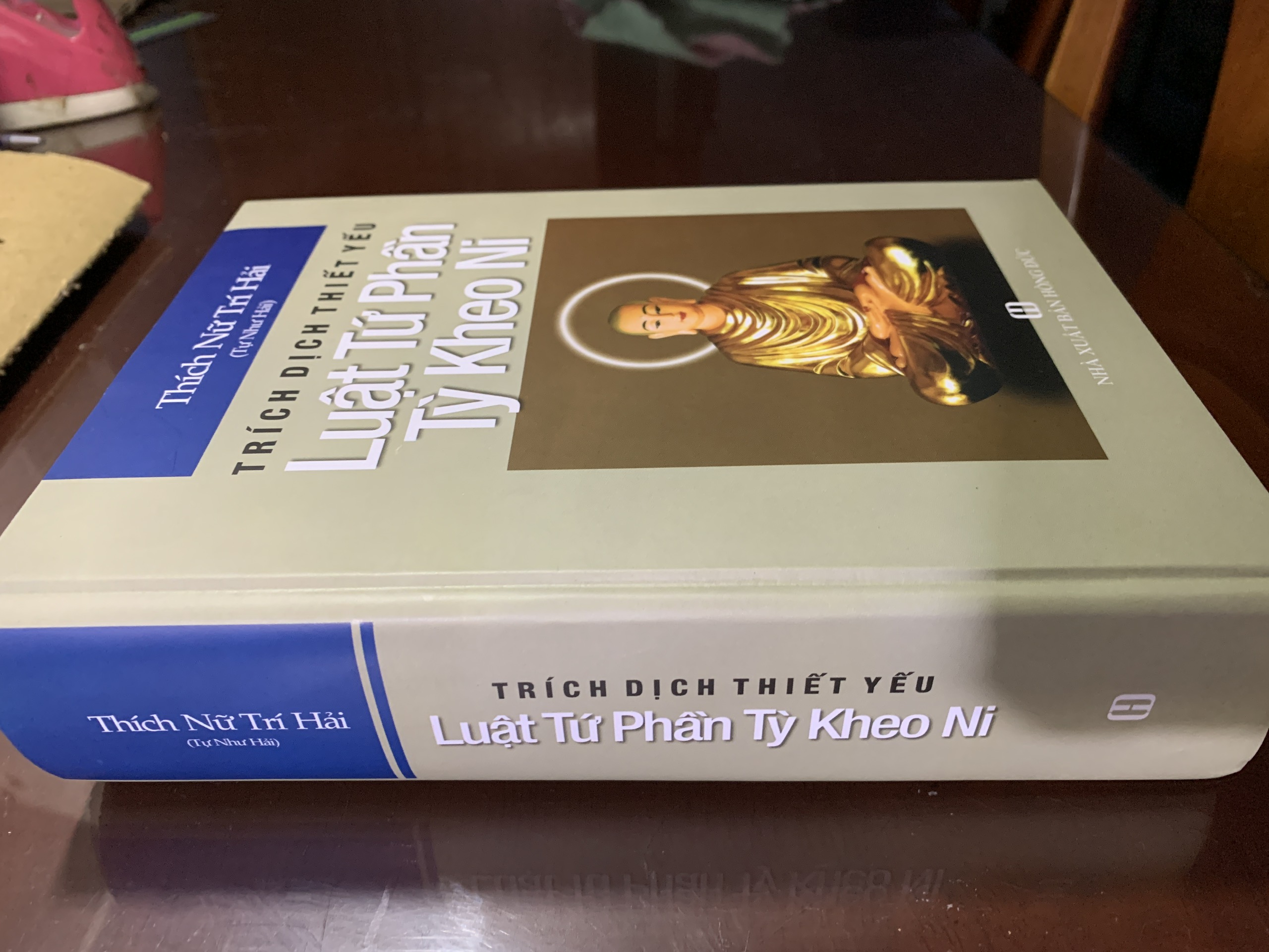 Trích Dịch Thiết Yếu Luật Tứ Phần Tỳ Kheo Ni