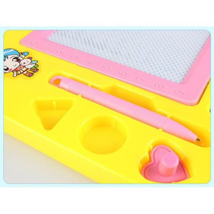 Bảng vẽ từ tính xóa được kèm bút cho bé