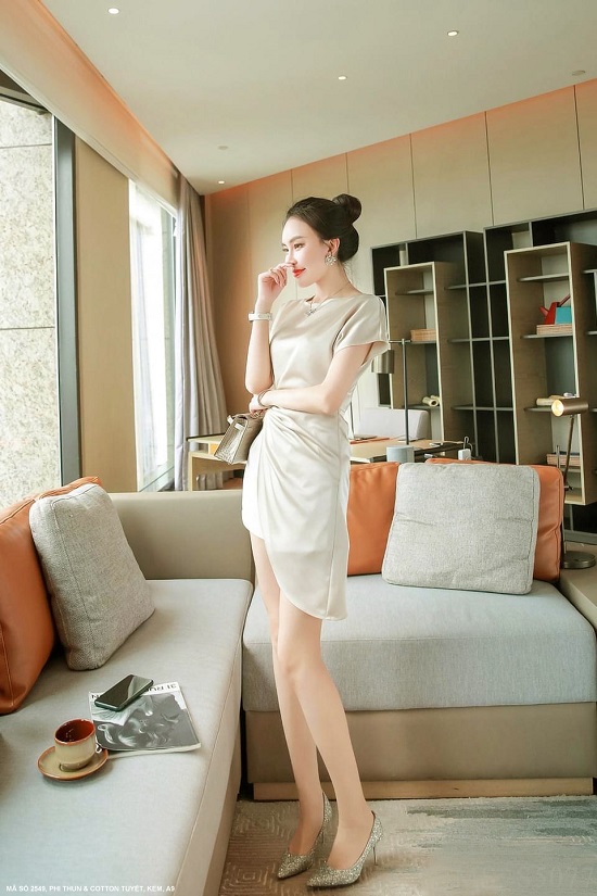 BỘ NGẮN TAY CÁNH TIÊN DÚN EO XINH XẮN