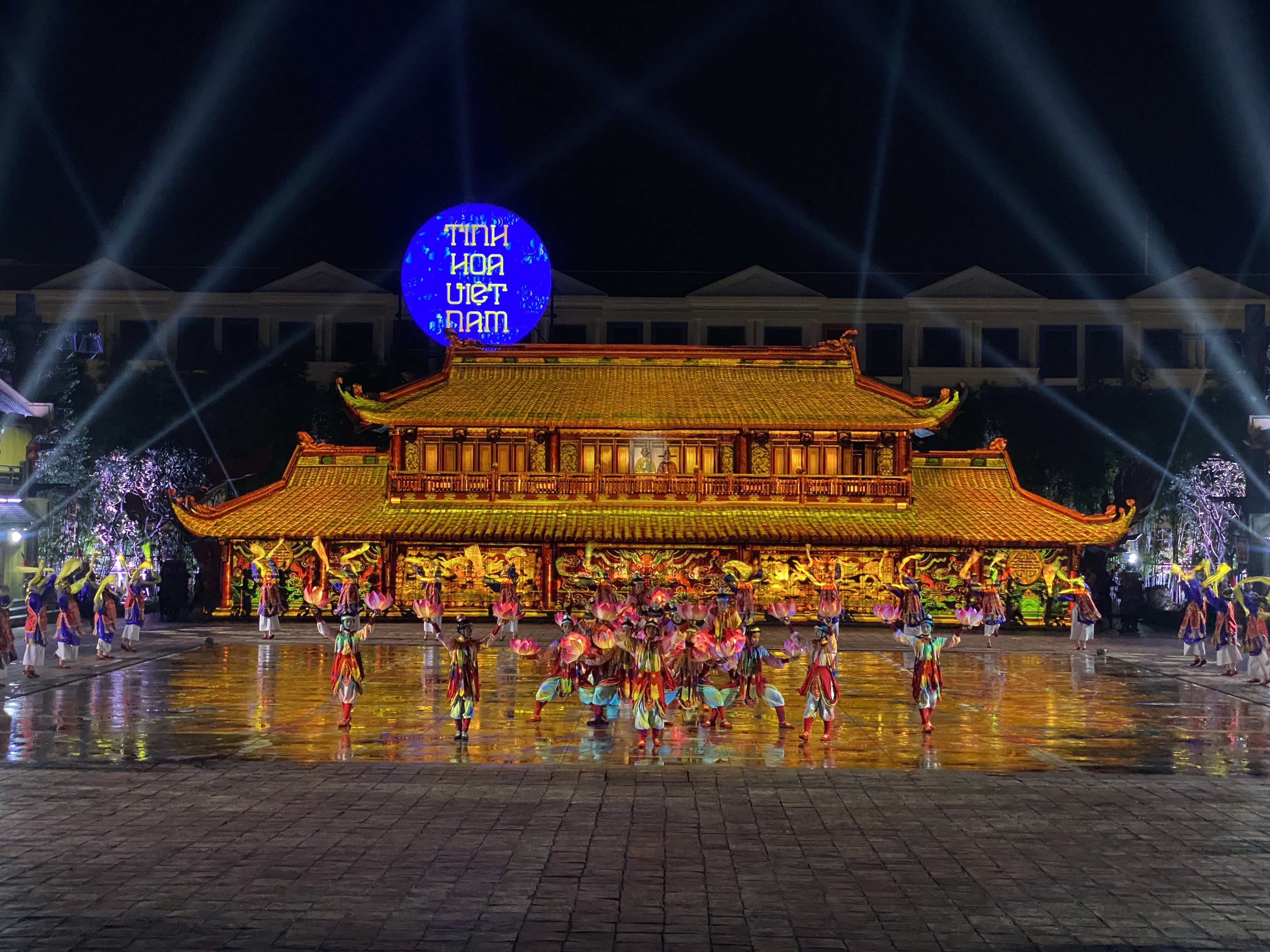 GRAND WORLD PHÚ QUỐC, THÀNH PHỐ KHÔNG NGỦ TRÊN ĐẢO NGỌC