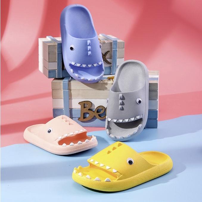 Dép Cá Mập Baby Shark Chân Bé 15-22cm Siêu Nhẹ Chống Trơn Trượt Không Thấm Nước - Xanh lá