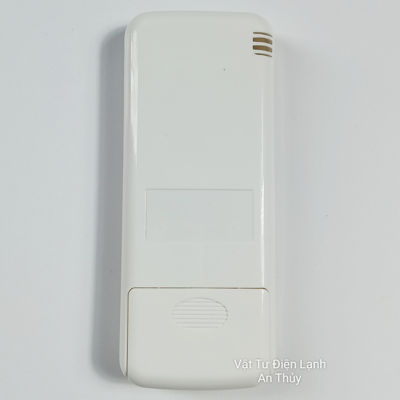 Remote máy lạnh REETECH thường nút hồng - Điều khiển máy lạnh REETECH - Remote điều hòa REETECH - Điều khiển điều hòa