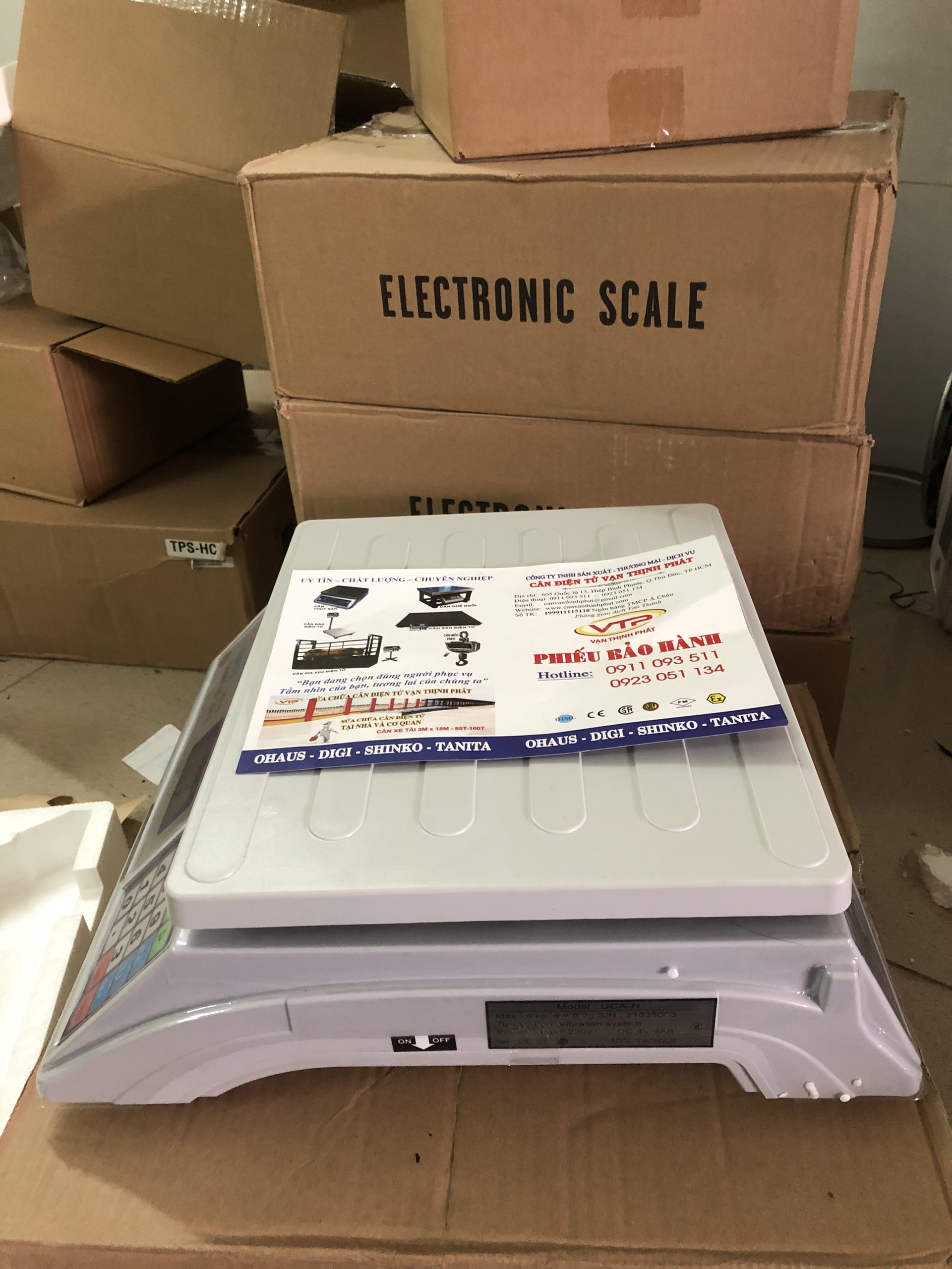 Cân Điện Tử UCA-N 15 KG