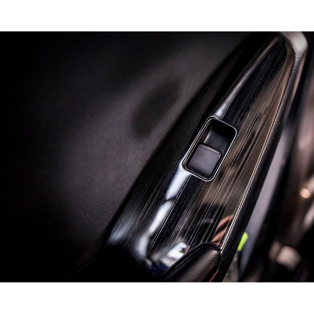 ỐP NỘI THẤT VÂN TITAN CAO CẤP 5 chi tiết dành cho Mazda 3 2017-2018-2019