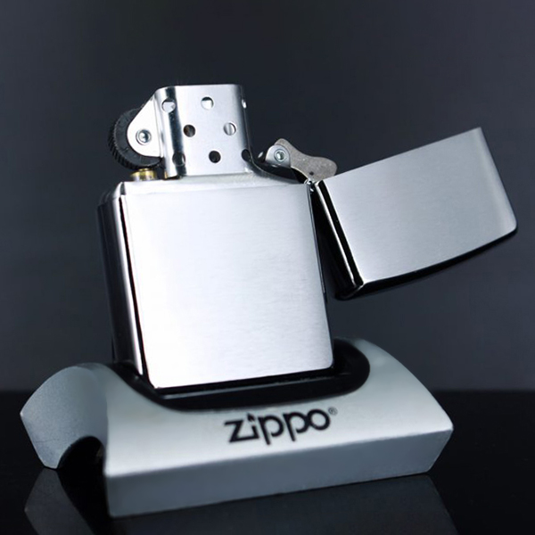 Bật Lửa Zippo 200 Alligator