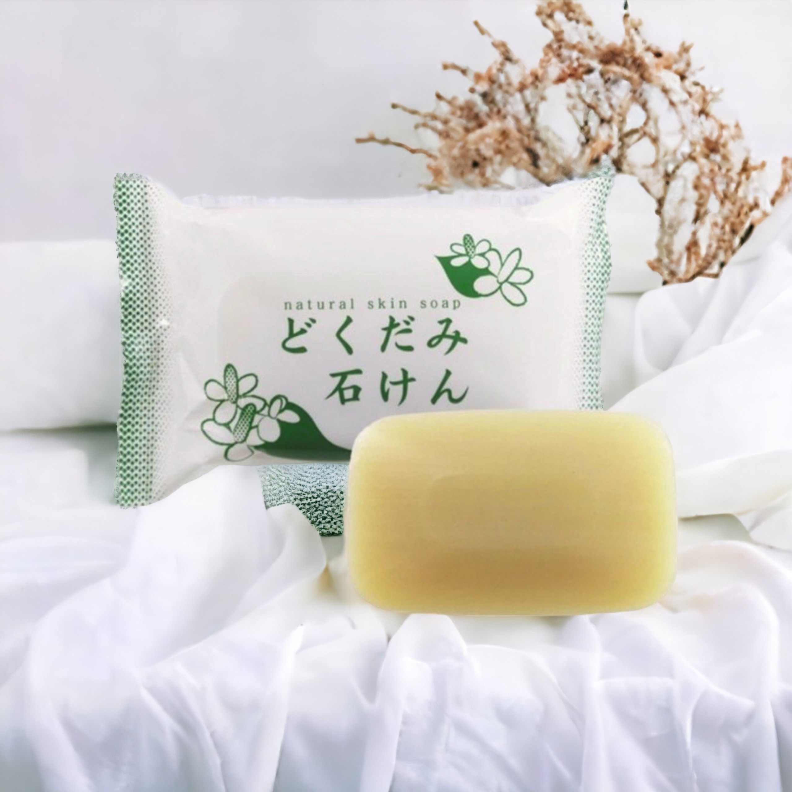 Xà Phòng Rửa Mặt Ngừa Mụn Chinoshio Dokudami Soap Chiết Xuất Lá Diếp Cá (130g)