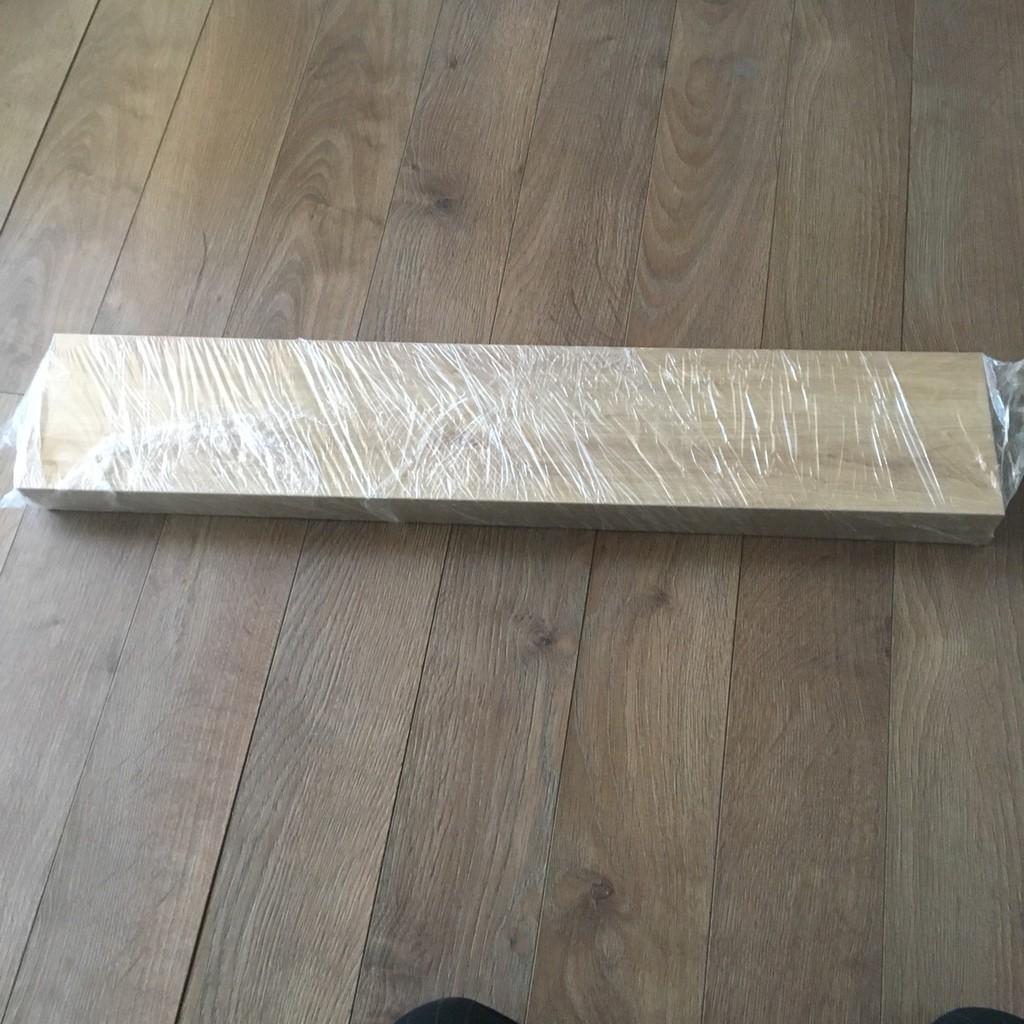 Bộ 2 thanh kệ gỗ treo tường kích thước 800x150mm, kèm phụ kiện lắp ráp