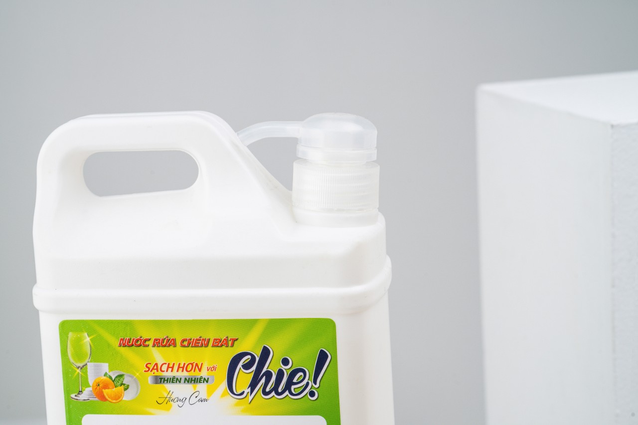 Nước rửa chén hương trái cây Chie! 100% organic không hóa chất độc hại thân thiện môi trường can 1.5 lít