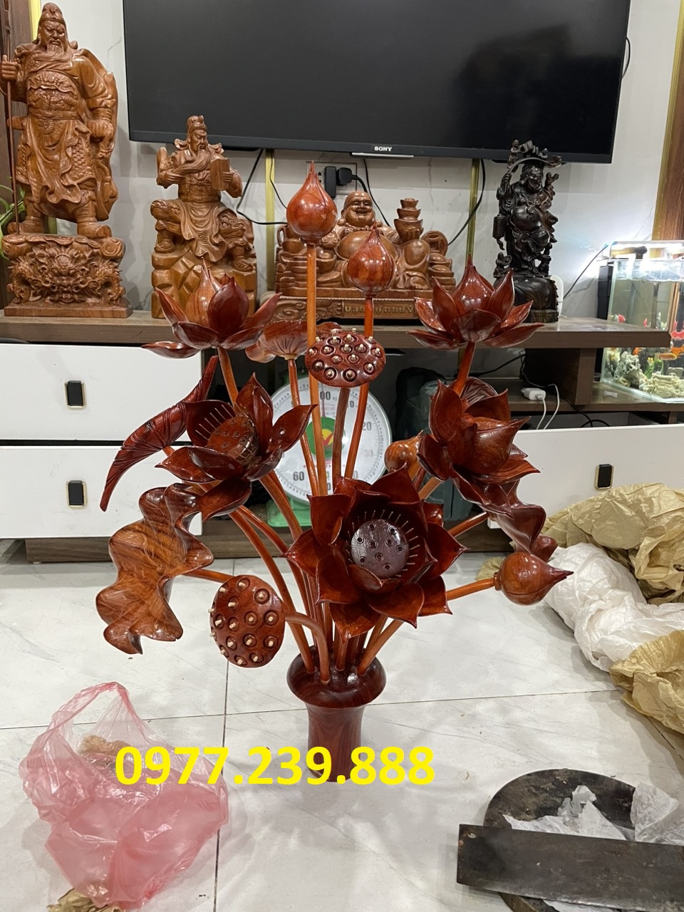 Hoa sen gỗ hương 17 cành