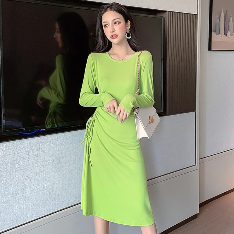 Đầm tay dài cổ tròn thiết kế đơn giản thanh lịch