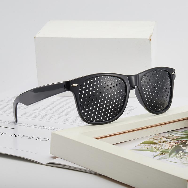 Kính chống loạn thị Anti-Myopia với các lỗ hổng điều chỉnh tầm nhìn Mệt mỏi Kính lỗ cho nam giới cải thiện thị lực tự nhiên Color: 5 holes
