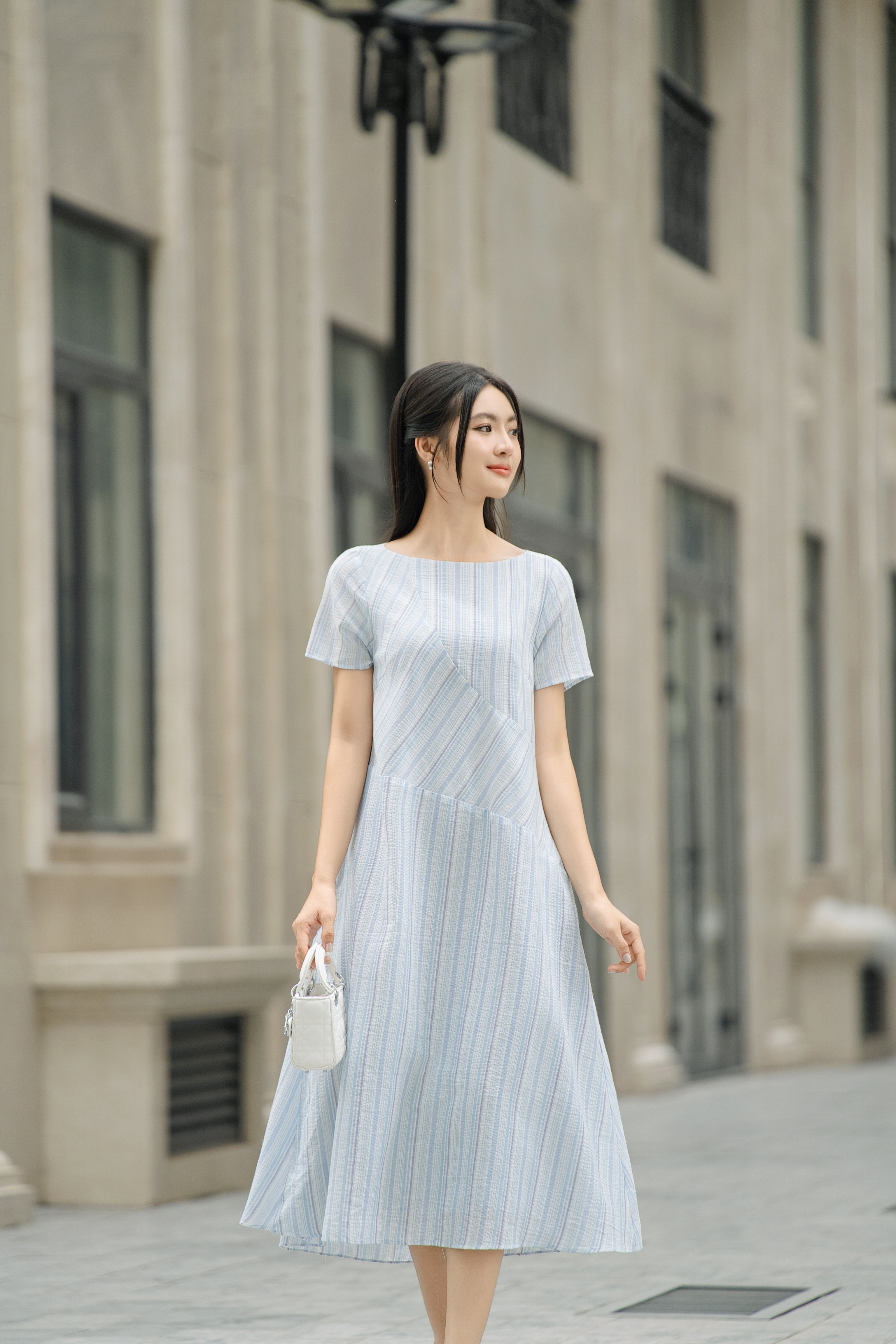 OLV - Đầm Phelim Striped Dress