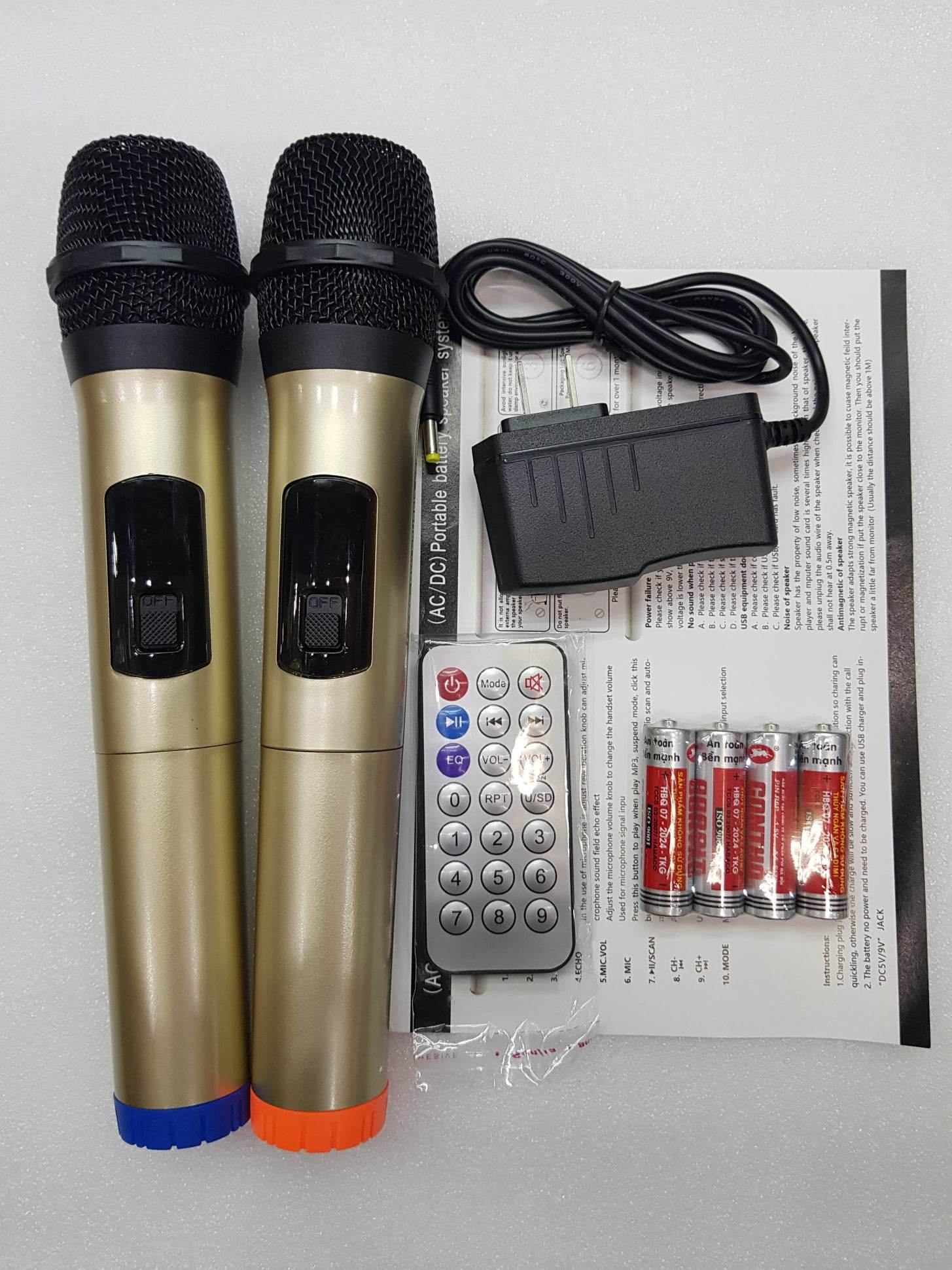 Loa kéo Karaoke Bluetooth TOMASUN XY2208: Bass 20, Tiếng hay, Có 2 Micro không dây đi kèm