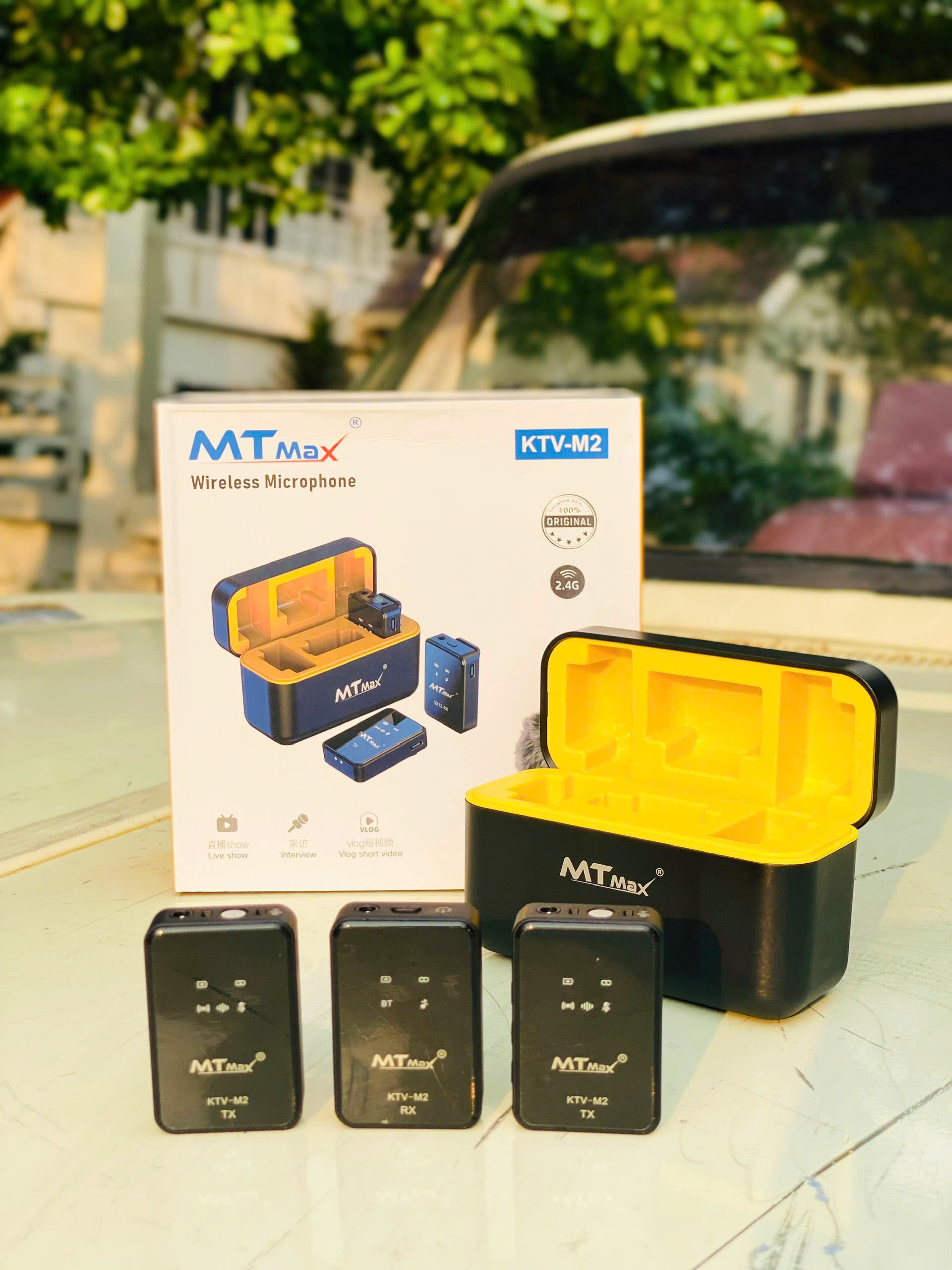 Wireless Microphone Không Dây MTMAX KTV-M2 - Đẳng Cấp Cho Mọi Sự Kiện Lớn - Thu Âm Tốt, Chống Nhiễu, Chống Ồn. Wireless 2.4G Lên Đến 40M - Livestream, Vloger, Video. Hàng Chính Hãng