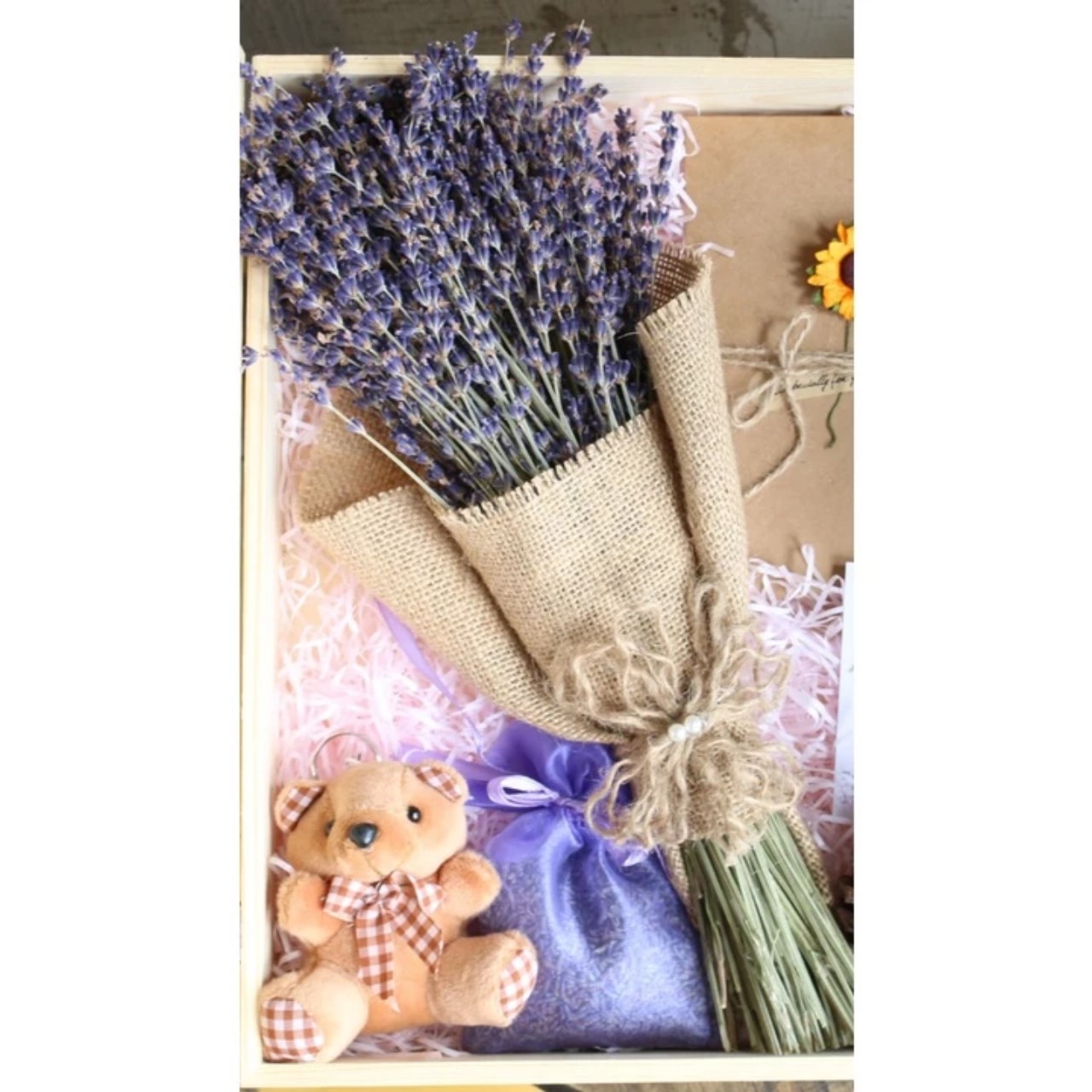 Bó Hoa Khô Lavender Thơm Dịu 100 Cành Hoa Oải Hương Vintage Trang Trí Décor Nhà Cửa Làm Quà Tặng Kỷ Niệm - HÀNG CHÍNH HÃNG MINIIN