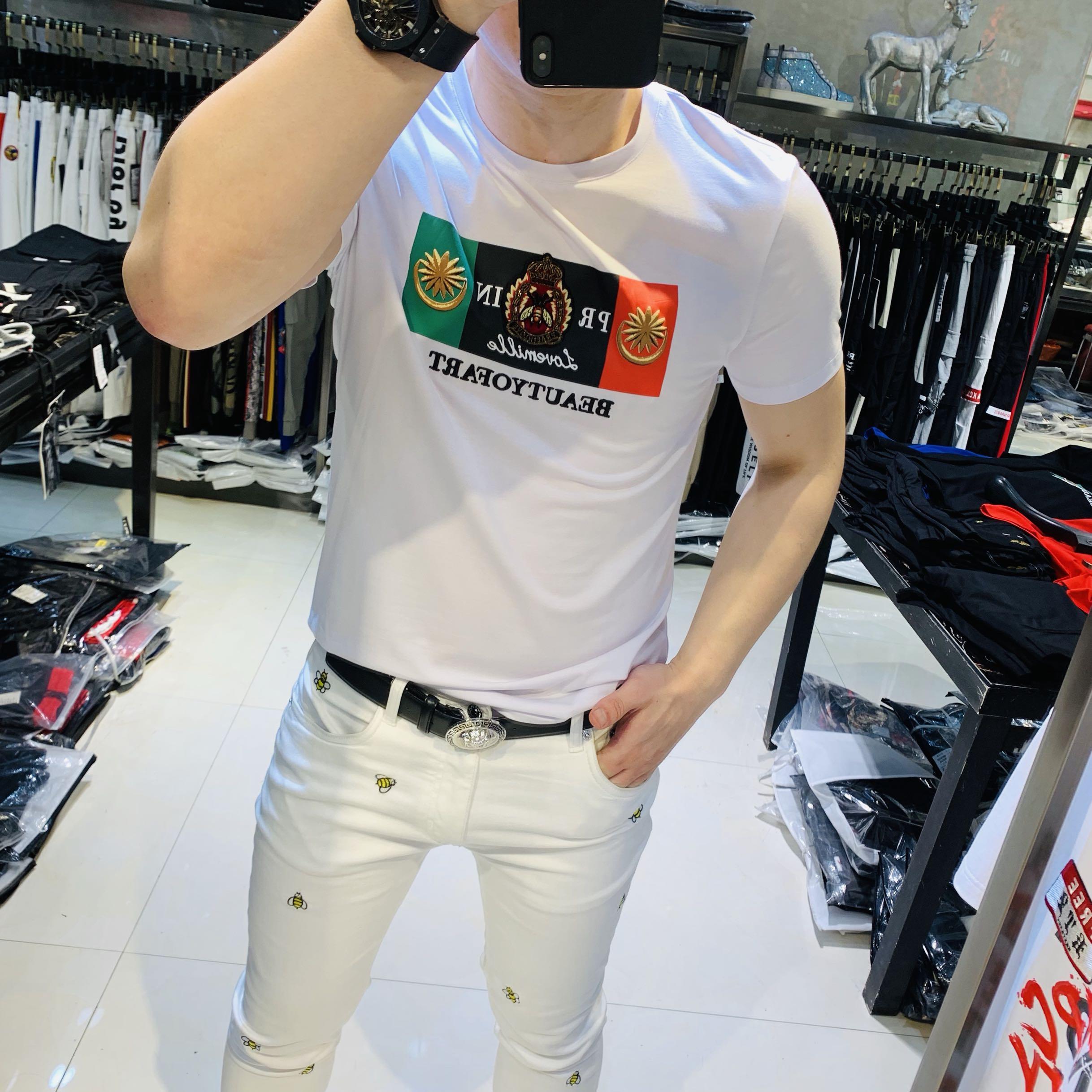 Áo thun Nam tay ngắn thiết kế logo trước ngực sang trọng chất liệu vải cotton cao cấp co giãn nhẹ mặc thoải mái dễ phối đồ phù hợp với xu hướng thời trang