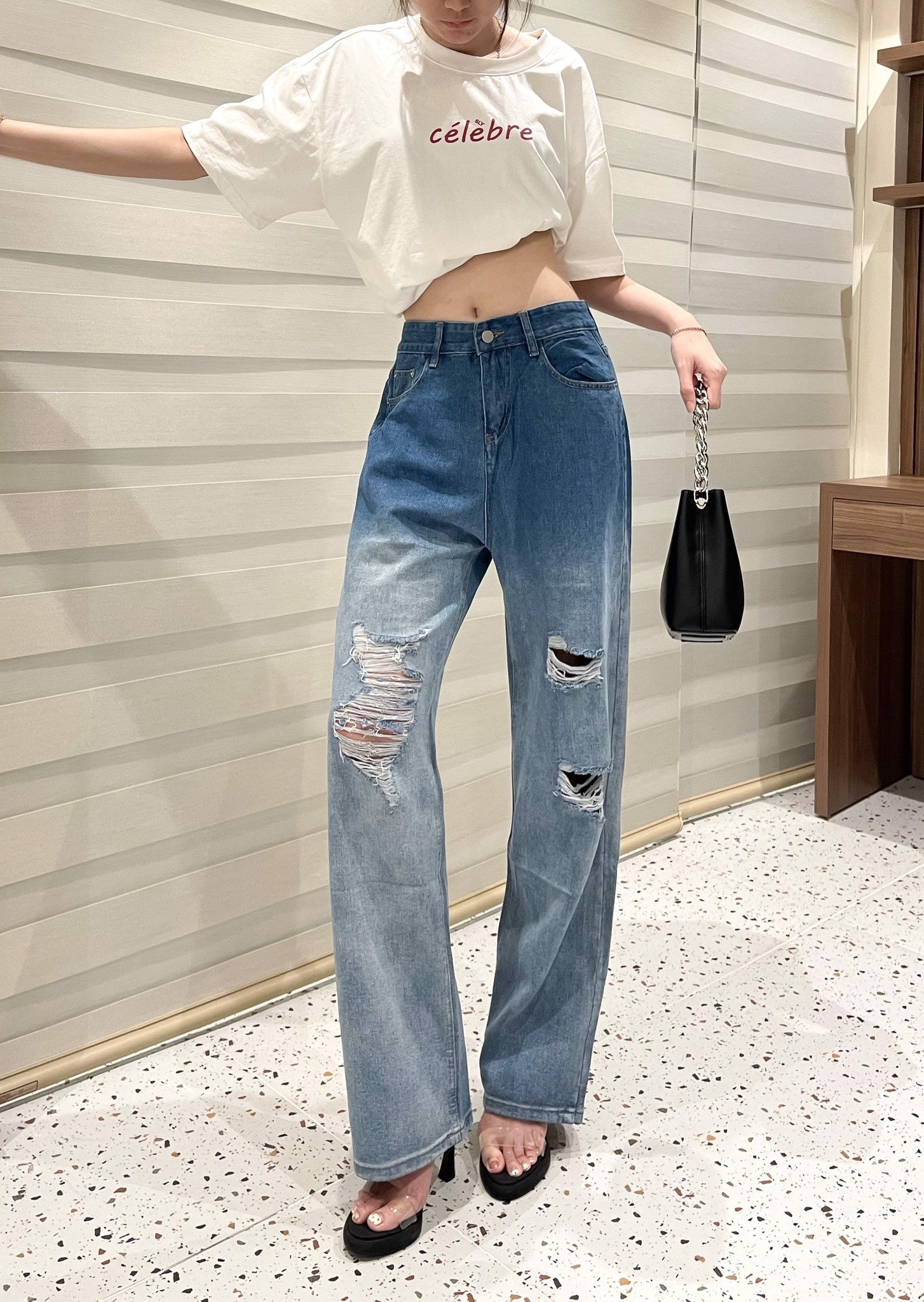 Quần Jeans Nữ Rách Cách Điệu Wash 2 màu 8025