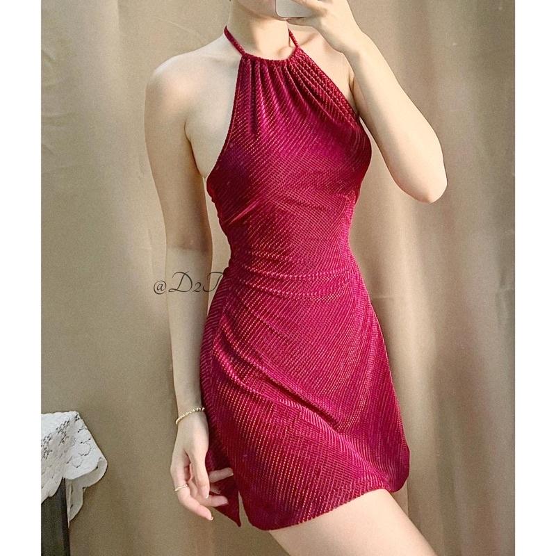 Đầm Nhung Cổ Yếm Xẻ Đùi