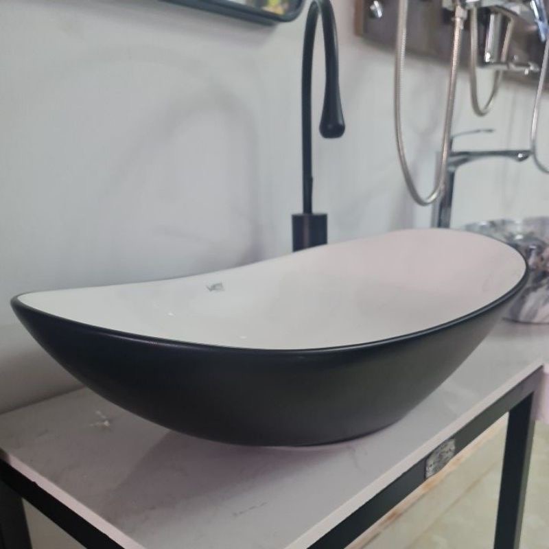 Lavabo đặt bàn hình chiếc thuyền