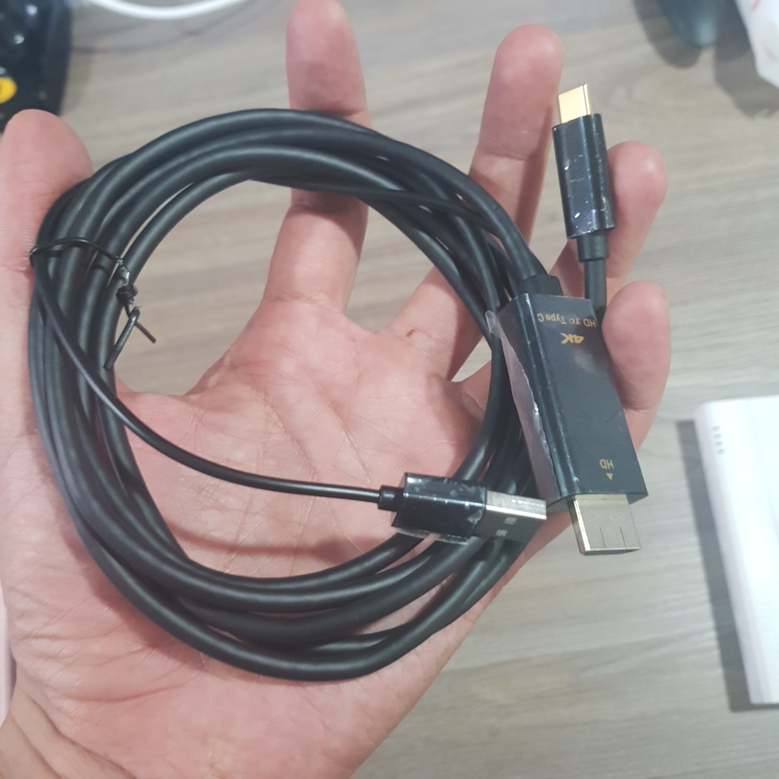 Cáp chuyển HDMI lên màn hình type c, kết nối laptop, ps4, pc từ cổng hdmi lên màn hình type c