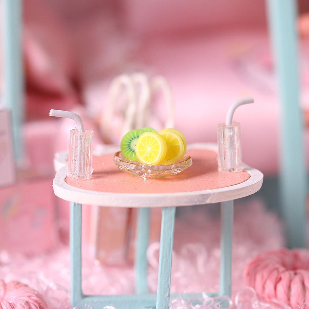 DIY Doll House Toy Wooden Miniatura Kit Dollhouse Toys with Furniture Kit LED Christmas Birthday Gift