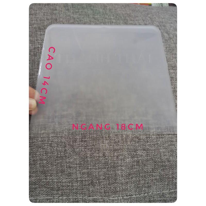 Miếng nhựa trét bột loại cứng, dày