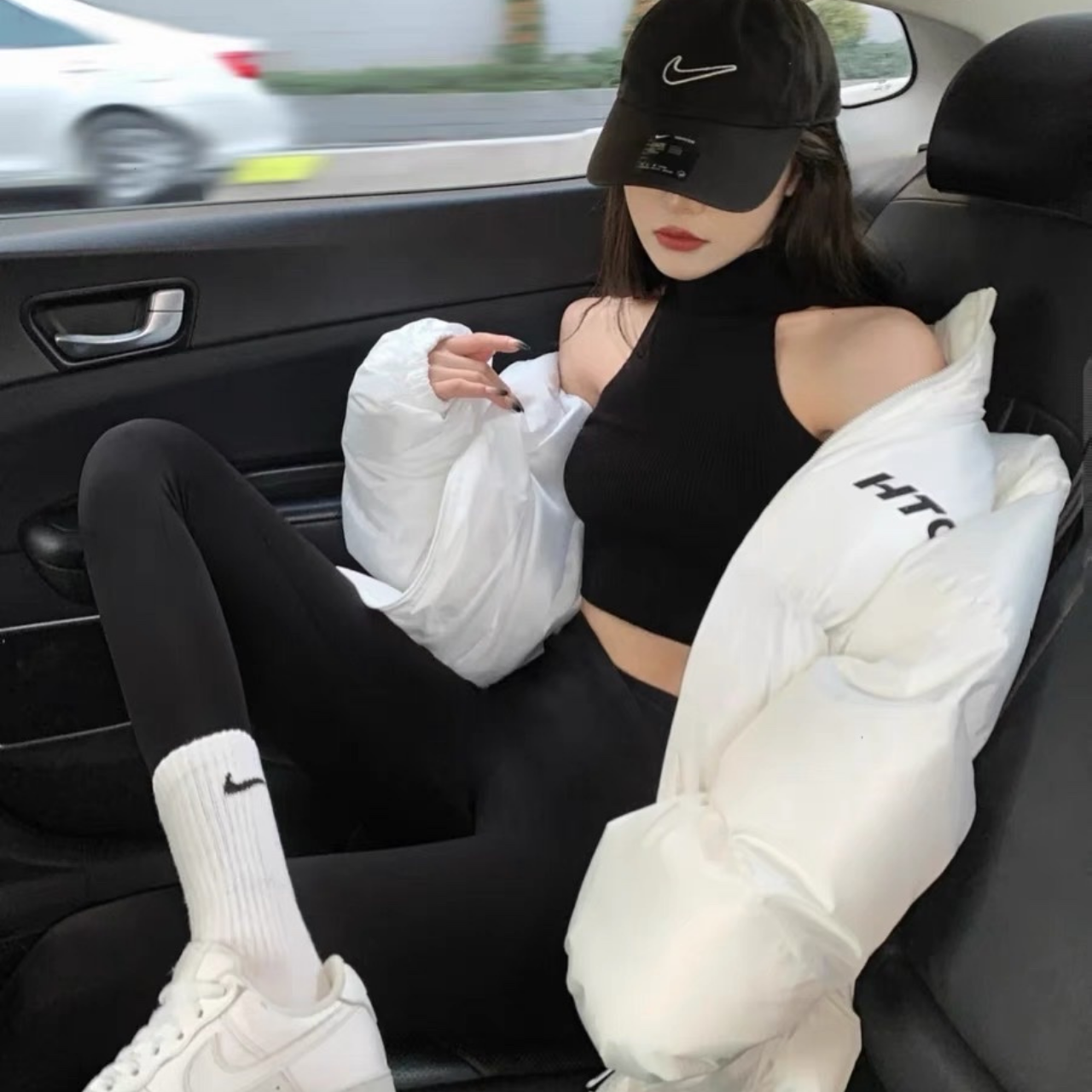 Áo croptop kiểu yếm ôm cổ lọ hở lưng khoe eo cài nút thời trang ngọc phong cách hàn quốc đẹp sexy sang chảnh 2022