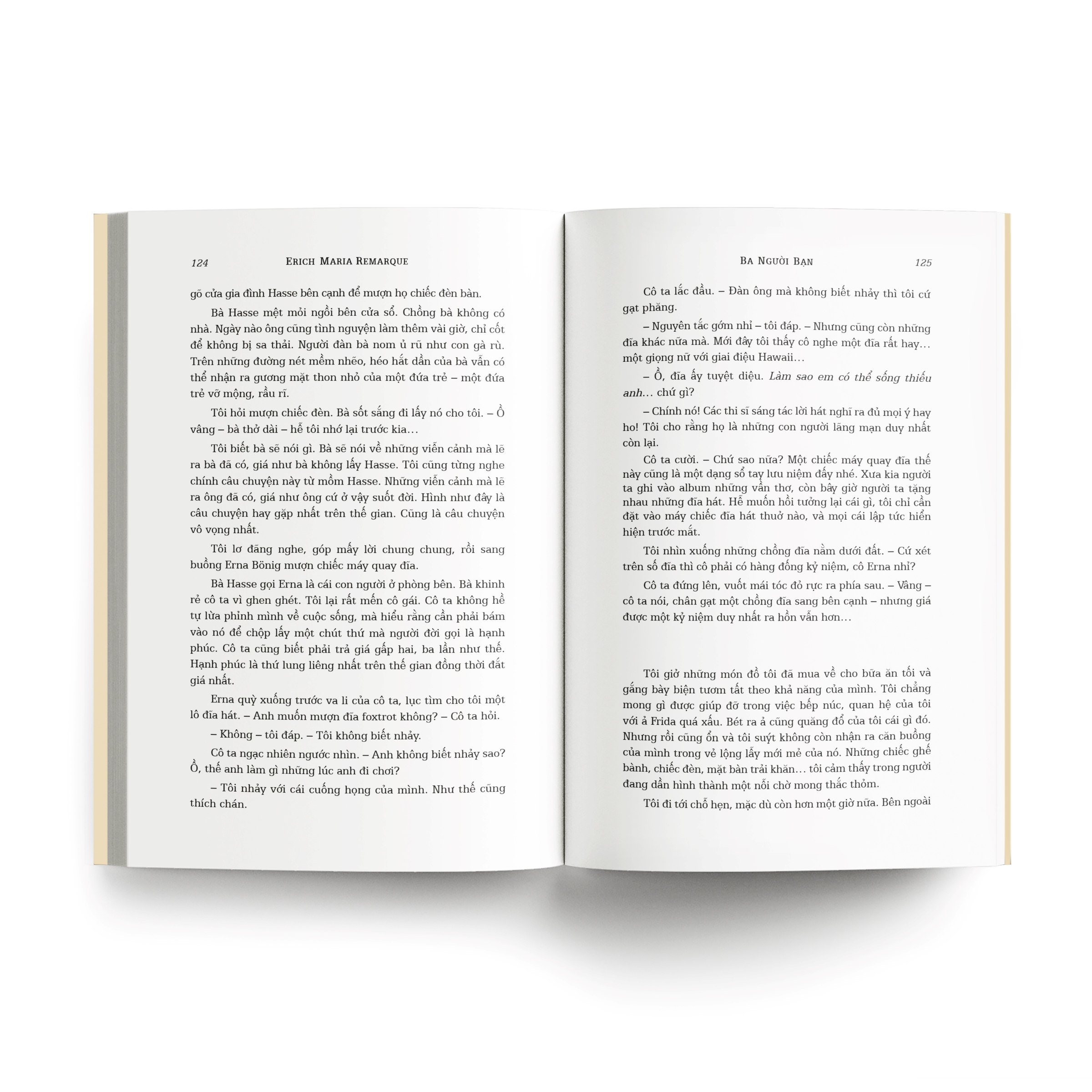 Combo 3 tác phẩm của Erich Maria Remarque: Phía Tây không có gì lạ + Bản du ca cuối cùng + Ba người bạn