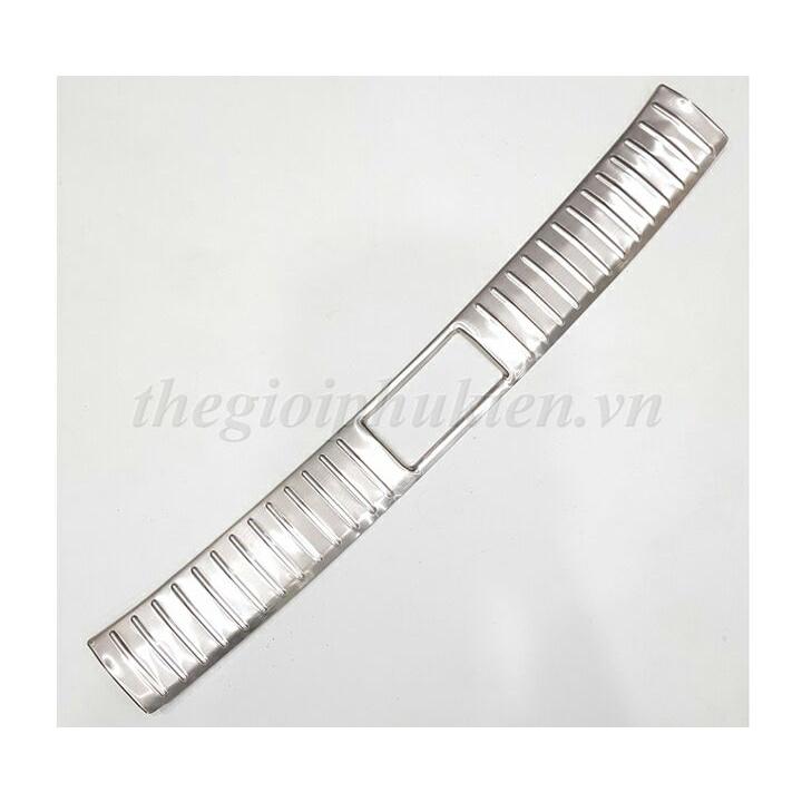 BỘ SẢN PHẨM Nẹp bước chân và ốp chống trầy cốp Hyundai Kona - Mẫu Inox