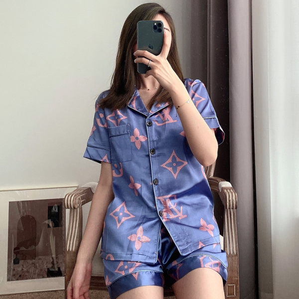 Pijama lụa đùi họa tiết Quảng Châu