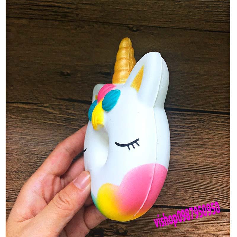 SQUISHY BÁNH TRÒN NHẮM MẮT 1 SỪNG