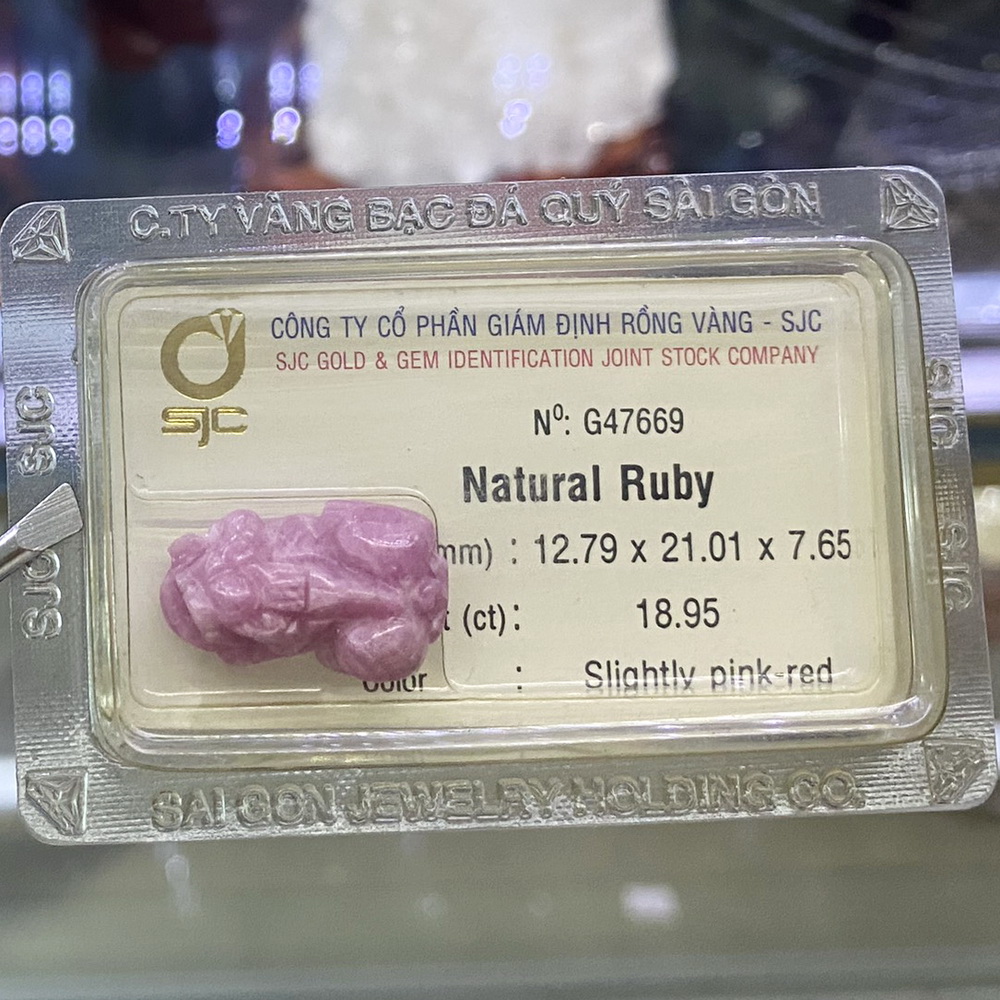 Tỳ Hưu Đá Ruby Kiểm Định Tự Nhiên Phong Thuỷ