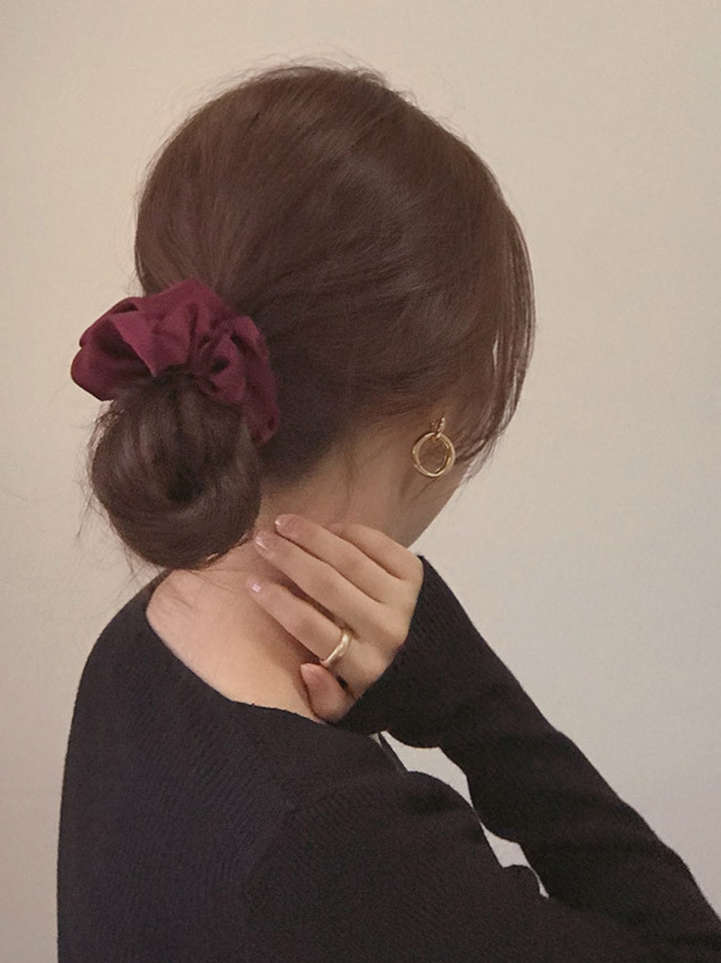 Dây cột tóc buộc tóc Scrunchies vải satin phong cách retro cổ điển cao cấp