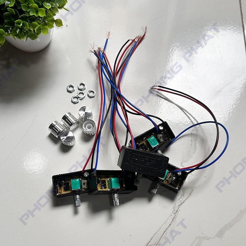 Chiết Áp Điều Tốc, Volum Tăng Giảm, Bộ Điều Chỉnh Tốc Độ Bộ Bơm Bình Xịt Điện Loại Tốt Dùng Ắc Quy. Pin Li-Ion 12V