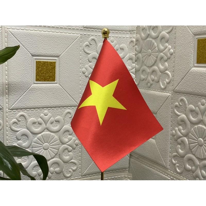 Cờ để bàn đế inox mạ vàng