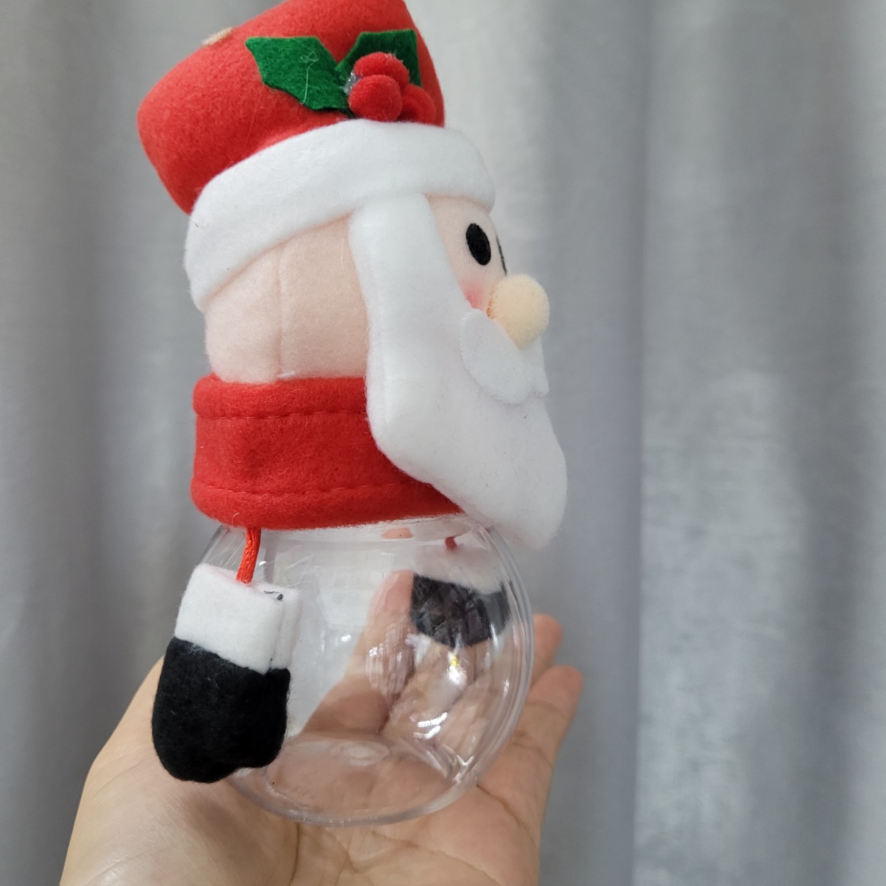 Hộp đựng bánh kẹo giáng sinh hình ông già Noel