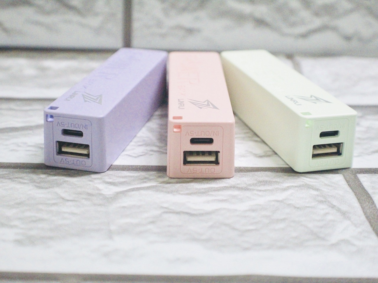 Pin Sạc Dự Phòng LINRUI LR012 Dung Lượng 2600mAh Nhỏ Gọn - Hàng Chính Hãng
